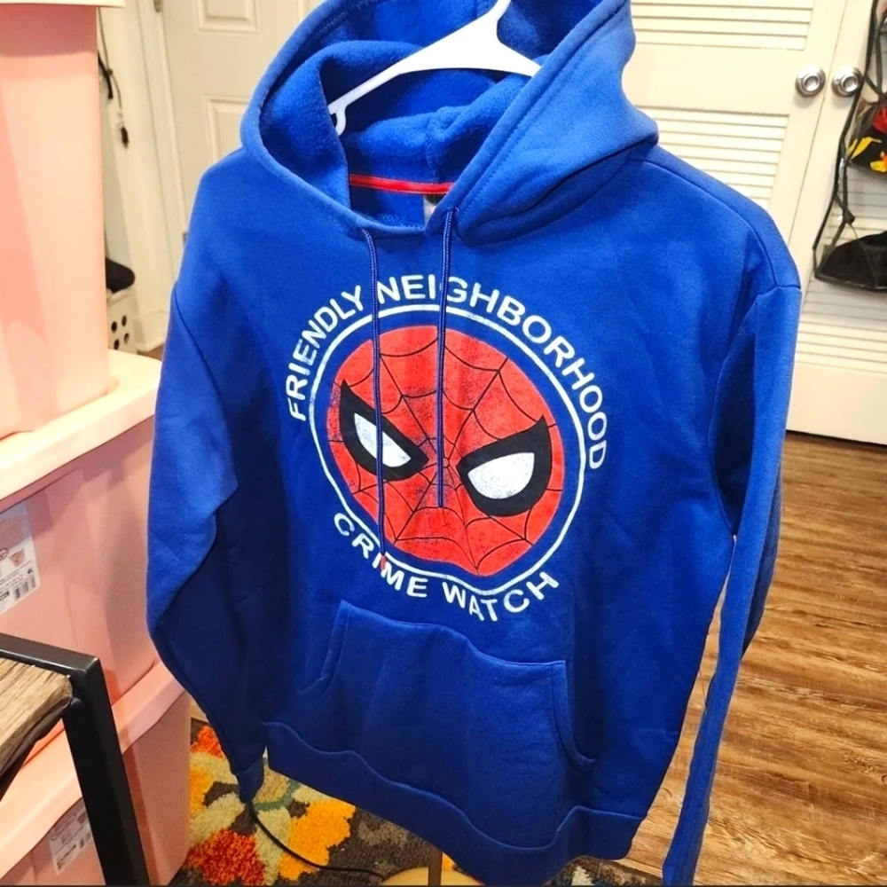 NWT Marvel Spiderman Hoodie Size Small
